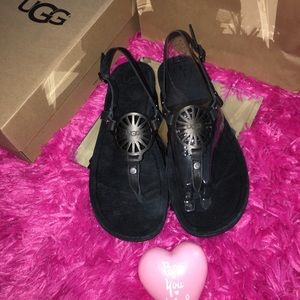 💕UGG Sandals💕